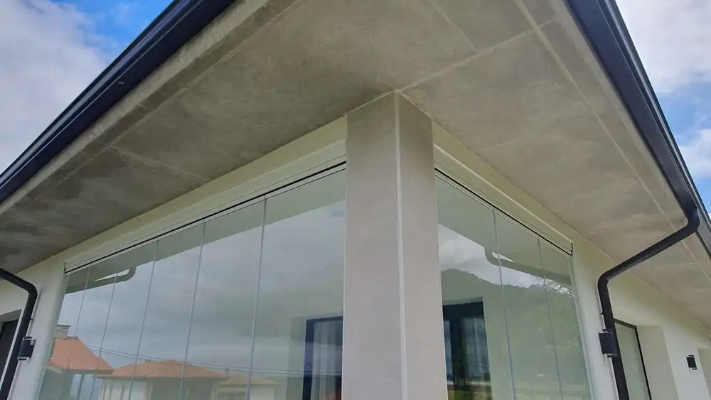 cortinas de cristal para porche en Duyos Asturias