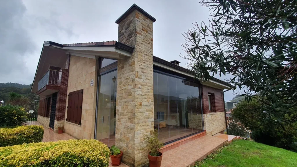acristalamientos y cerramientos para terrazas y porches en Asturias y Cantabria por Cialca, cortinas de cristal, (25)