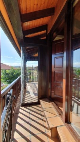 cerramiento para terrazas y porches con cortinas de cristal en Asturias y Cantabria (1)