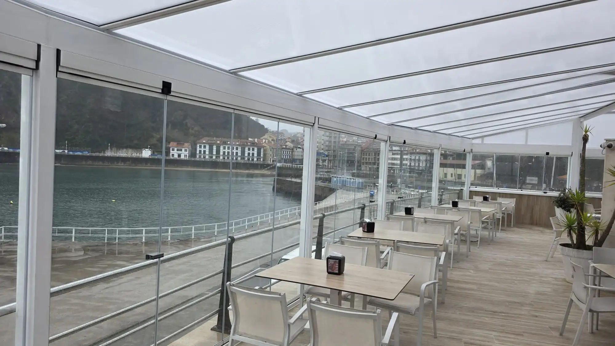 Acristalamiento en Candas Asturias por cialca, restaurante marino